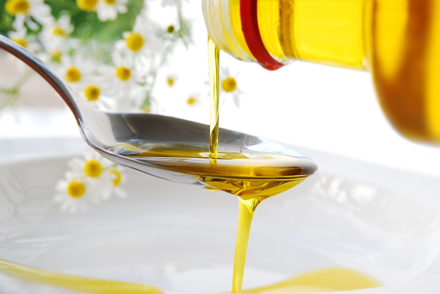 Why High Polyphenol Olive Oil Deserves A Spot In Your Pantry