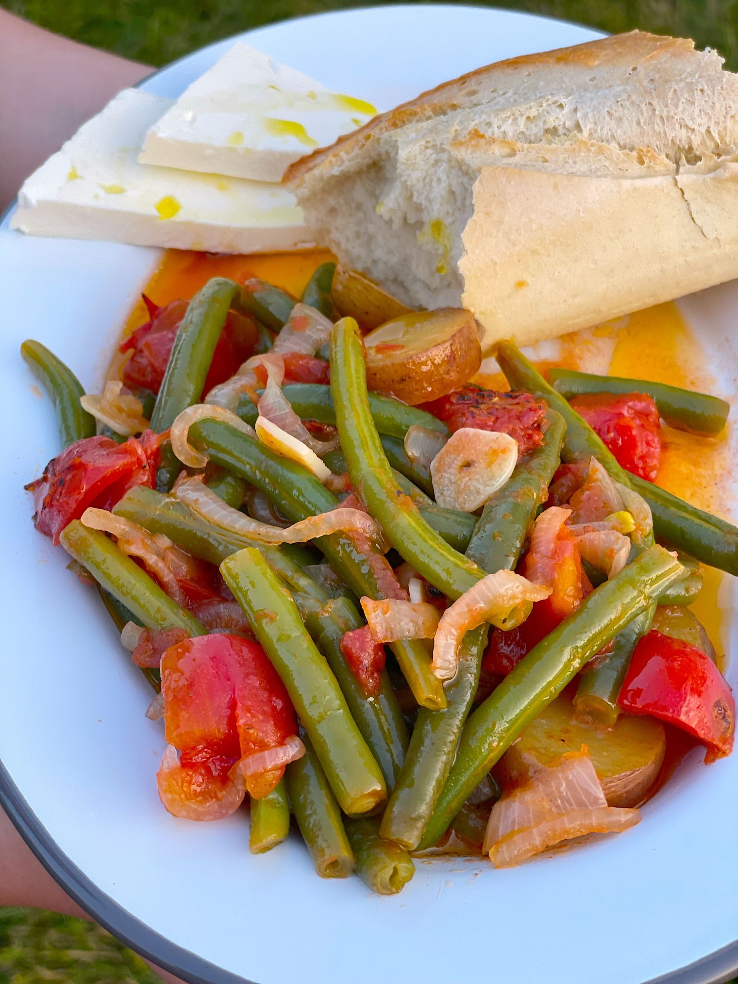 Greek Green Beans Poached in Olive Oil (Fasolakia Ladera)