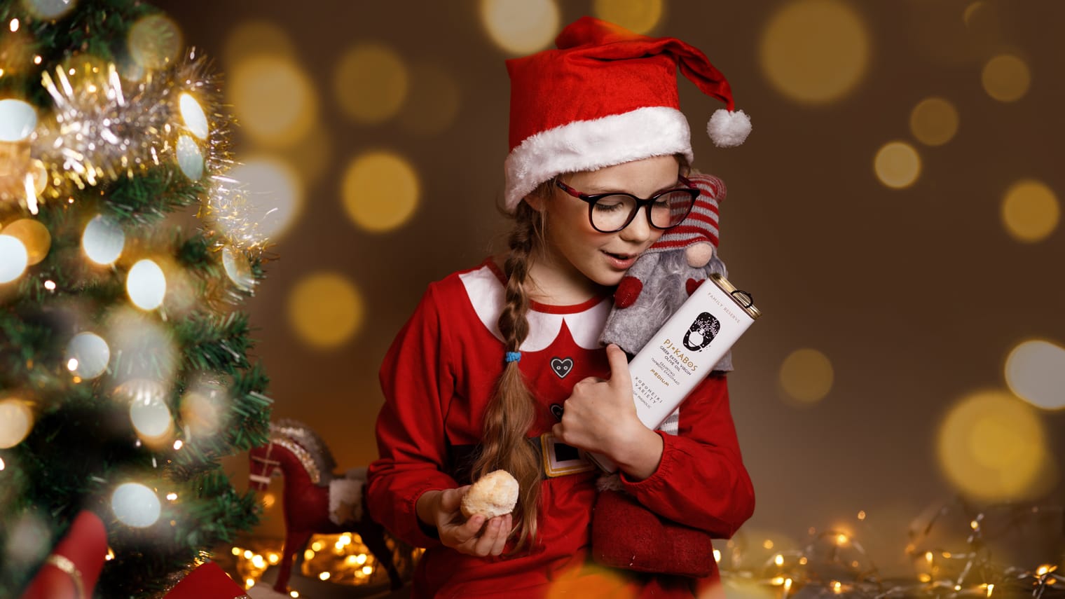 PJ KABOS Recipe: Greek Christmas Cookies made with olive oil—Kourabiedes